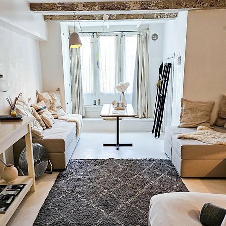 The White Wilde - Studio In A Historic Canalhouse From 1799 Амстердам Екстериор снимка