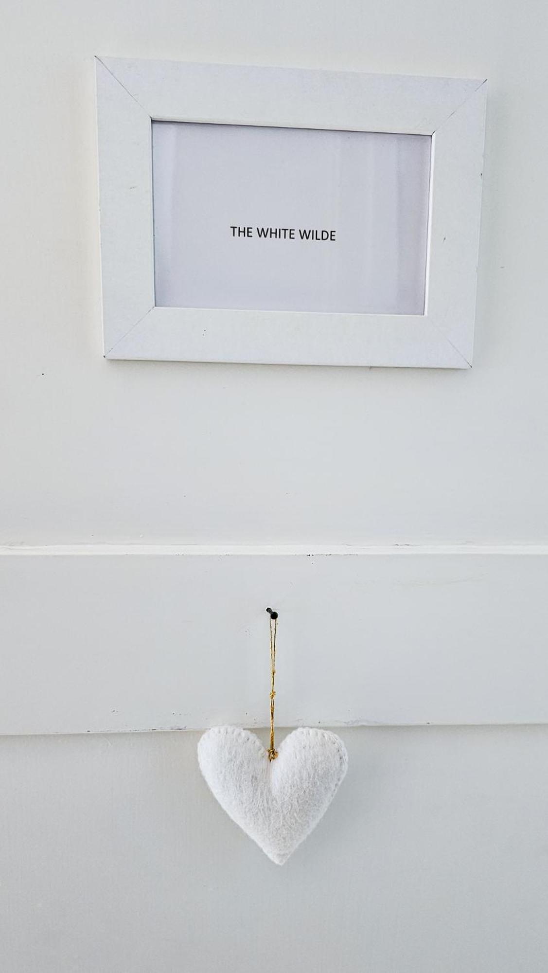 The White Wilde - Studio In A Historic Canalhouse From 1799 Амстердам Екстериор снимка