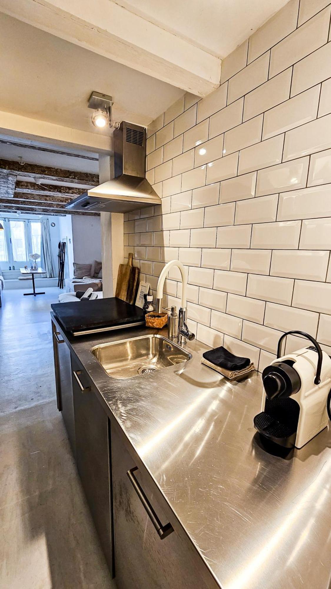 The White Wilde - Studio In A Historic Canalhouse From 1799 Амстердам Екстериор снимка